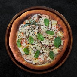 CHICKEN MUSHROOM PIZZA