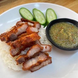 ข้าวสามชั้นทอดซีฟู้ด