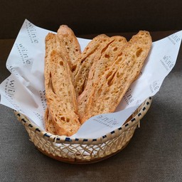 ขนมปังอบฝรั่งเศส (5 ชิ้น)
