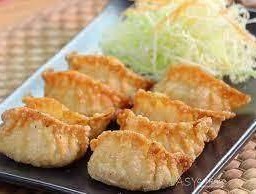 เกี๊ยวซ่าทอด ไส้กรอก 15ชิ้น