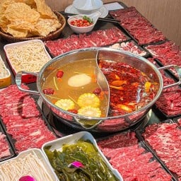 อี้ชุน หม้อไฟเผ็ด 辣小煮 หม่าล่า หม้อไฟ
