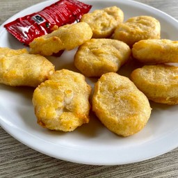 นักเก็ตไก่ 1 ชุด   6 ชิ้น (Chicken Nugget)