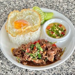ข้าวราด ผัดกะเพรา  လတ်ကဖောင် ထမင်း