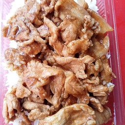 ผัดกระเทียม (กับข้าว)