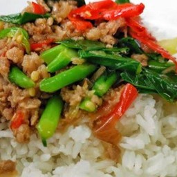 คะน้าหมูสับ(ราดข้าว)