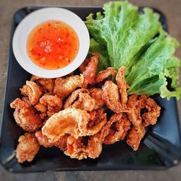 หนังไก่ทอด