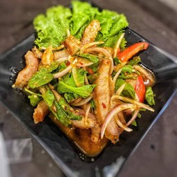 ยำคอหมูย่าง