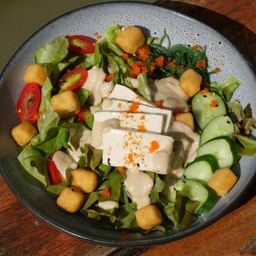 สลัดสองเต้าหู้