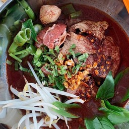 เกาเหลาน้ำตก หมูรวม