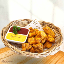 ไก่ป๊อบคลุกผงชีส