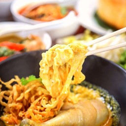 [อร่อยซ่ากับโค้ก] ข้าวซอยไก่ +  โค้ก ออริจินัล (กระป๋อง)