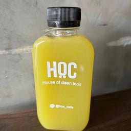 น้ำผลไม้สกัดเย็น เซเลอรี่ สับปะรด ฝรั่ง 1 ขวด (110kcal)