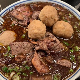 เกาเหลาเนื้อนำ้ตก(ใส่ทุกอย่าง)