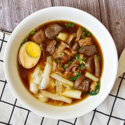 ก๋วยจั๊บพระนคร