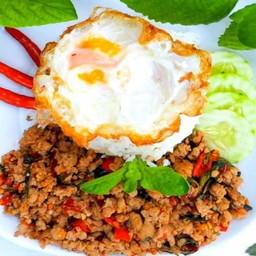 ผัดกะเพรา(ราดข้าว) (ใส่เนื้อสัตว์ตามที่ชอบ)