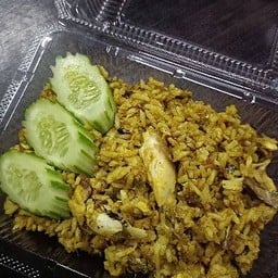 ข้าวคลุกพริกแกงใต้ปลาซาบะ