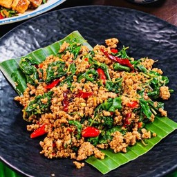 กะเพราหมูสับขุนช้าง (กับข้าว)