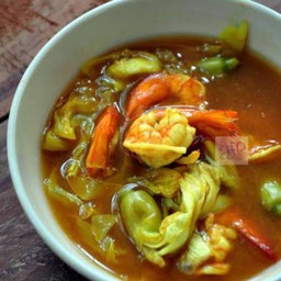 ข้าวแกงส้มกุ้ง  ปลาทูทอด น้ำพริก