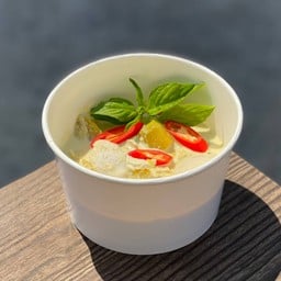 กับข้าว แกงเขียวหวานไก่ฟักทองนมสด (355kcal)