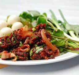 ลาบเนื้อ สุก/ดิบ