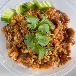 ข้าวหมูนุ่มกระเทียมเจียวกรอบๆ