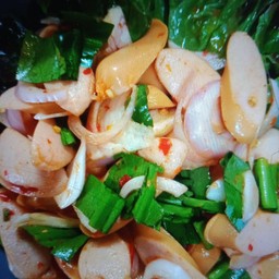 ยำไส้กรอกรมควัน