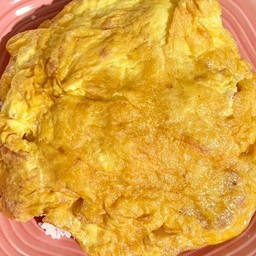 ข้าวไข่เจียวแหนม