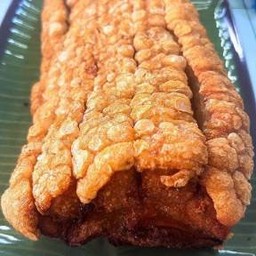 หมูกรอบสนั่น