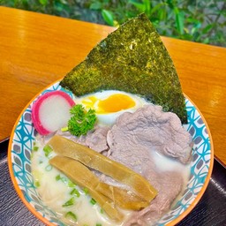 ราเมงเนื้อวากิว (โปรดเลือกน้ำซุป)