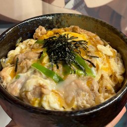 B04 Gyudon ข้าวหน้าเนื้อ(กิวด้ง)