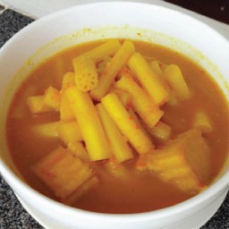 แกงเหลืองเต้าหู้เจ