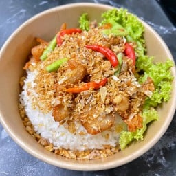 ร้านข้าวไข่ข้น ใบเพรา - คั่วพริกเกลือ BY บ้านเฌอ 🤍
