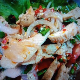 ยำสเต๊กไก่