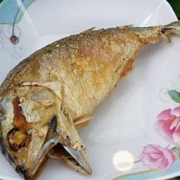 ปลาทูทอด2ตัว