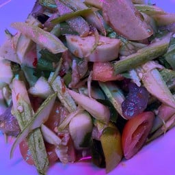 ก๋วยเตี๋ยวไก่มะระ&ข้าวขาหมู