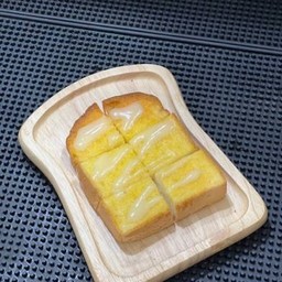 ปังปิ้งเนย นม (1 แผ่น)