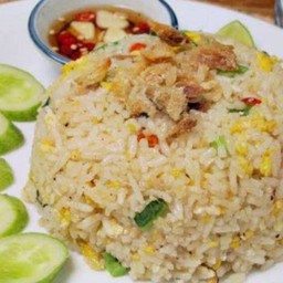 ข้าวผัดปลาเค็ม