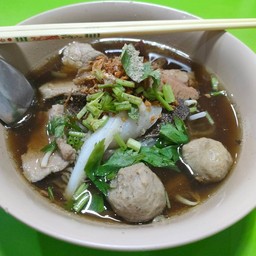 ก๋วยเตี๋ยวเนื้อรวม(ธรรมดา)