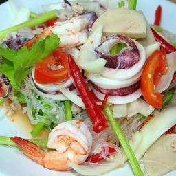 ยำรวมมิตรทะเล