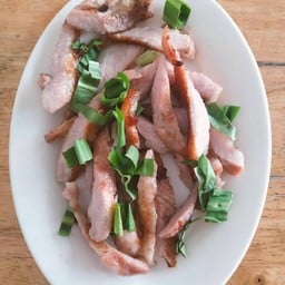 คอหมูย่าง