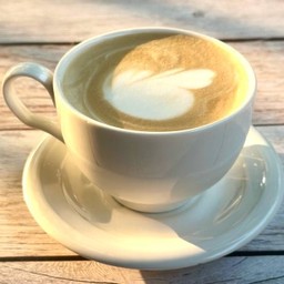 ลาเต้ร้อน