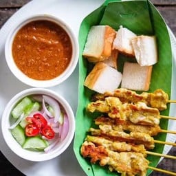 หมูสะเต๊ซอยอยู่ดี(เจ๊แหม่ม)
