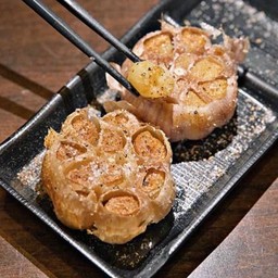 F07 Fried Garlic กระเทียมจุกทอด