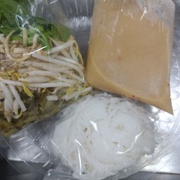 ขนมจีนนำ้ยากะทิ