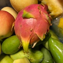 แก้วมังกรเนื้อแดง