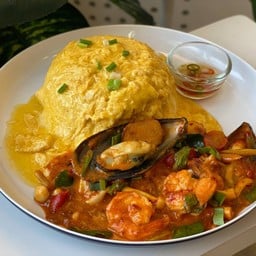 ข้าวต้มยำทะเลไข่ข้น