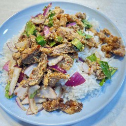 ข้าวยำไก่แซ่บ