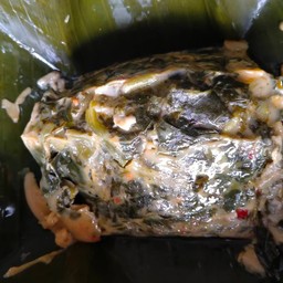 ห่อหมกผักโขมใส่หมู