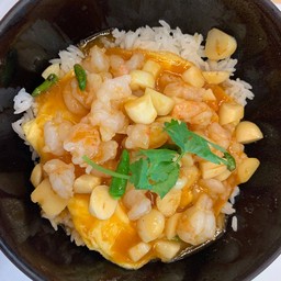 ข้าวไข่ข้นกุ้งผัดพริกขี้หนู