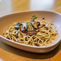 Spaghetti Cream Truffle